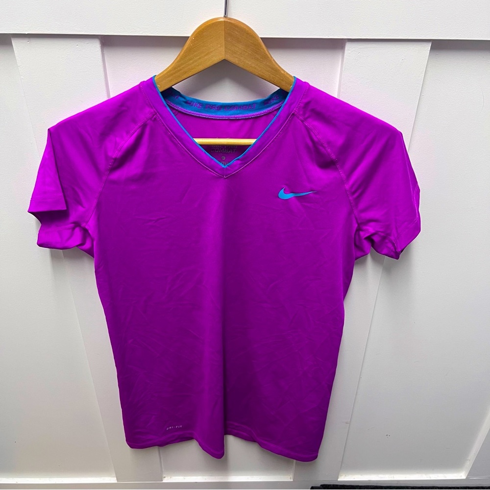 Nike pro purple fitted active short sleeve shirt size‎ L